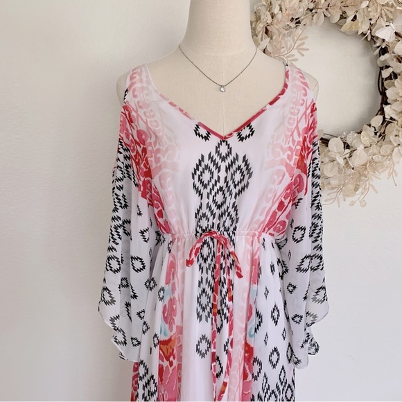 NWOT Bebe Flowy Chiffon Geometric Tribal Print Cold-Shoulder V-Neck Maxi Dress - Picture 2 of 15